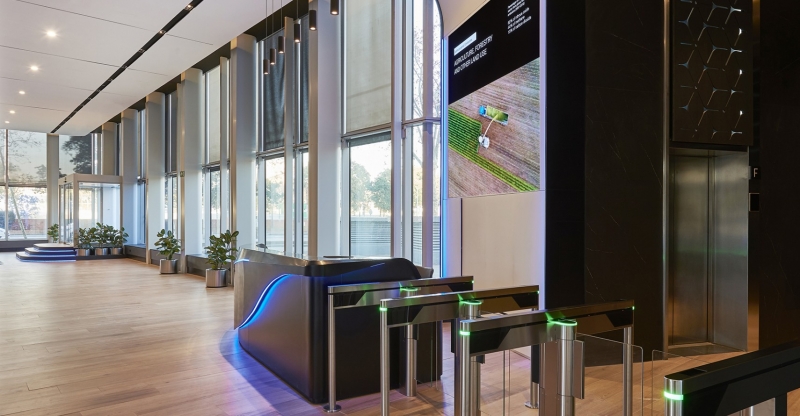 torre-marenostrum-servicios-entrada-tornos-hq.jpg