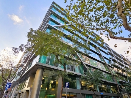 Travessera de Gracia / Amigó (540m2)